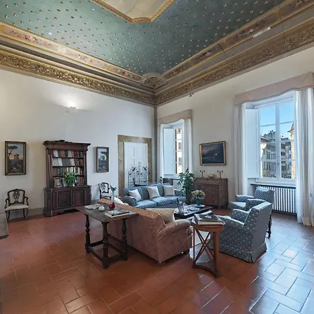 Ares Apartment