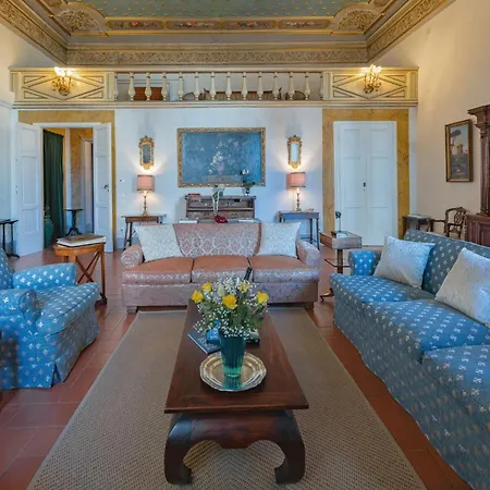 Ares Apartment