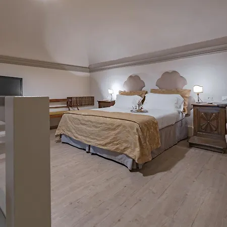 Ares Apartment *